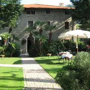 Landhaus L'arcadia, Pietrasanta